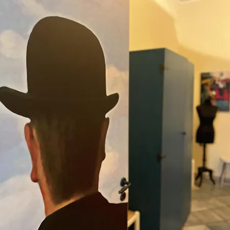 Le Stanze Di Magritte